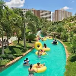 Hot Beach Suites Olimpia Resort